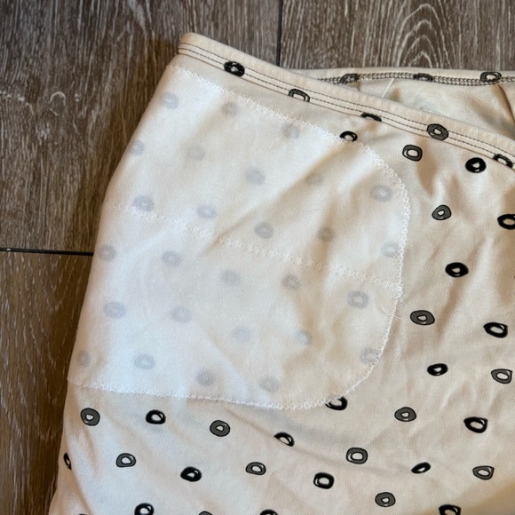 Nested Bean Weighted Swaddle - Picture 4 of 6